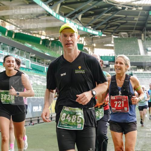 13.09.2026 - 21. swb-Marathon Bremen Michael Burmester http://msf.ph/oto/10426516 13.09.2026 13:25:12 Laufen im Stadion 137, 182, 213, 294, 324, 505, 530, 543, 548, 645, 721, 723, 739, 743, 752, 815, 818, 966, 1273, 1283, 1410, 1443, 1459, 1463, 1471, 1487, 1491, 1504, 1515, 1561, 1597, 1598, 1744, 1828, 1830, 1944, 1953, 2058, 2059, 2095, 2211, 2252, 2267, 2271, 2298, 2308, 2312, 2323, 2354, 2382, 2465, 2483, 2497, 2503, 2506, 2554, 2571, 2591, 2644, 2752, 2762, 2776, 2833, 2878, 2896, 2981, 3005, 3062, 3097, 3142, 3172, 3211, 3259, 3288, 3289, 3298, 3306, 3312, 3329, 3381, 3390 meine-sportfotos.de