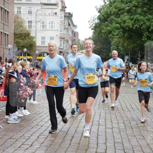 13.09.2026 - Kiel Lauf Yannick Fuchs http://msf.ph/oto/10426542 13.09.2026 09:47:08 Ziel 1235, 2587, 2759, 4238, 4940, 5217, 5351, 6074, 7461, 7731, 9091, 10009, 10076, 10224, 10742, 10744, 11862, 11964, 12622, 288, 1402, 2527, 2718, 2779, 3033, 3035, 3808, 4087, 4238, 4906, 6048, 6074, 6207, 6638, 7190, 7213, 7446, 7675, 7731, 7754, 7921, 8409, 8887, 8929, 8994, 9141, 9385, 10177, 10301, 10322, 10731, 12552, 12622, 12725, 544, 1324, 2870, 3192, 3629, 5167, 6575, 8231, 8524, 9634, 10555, 12635, 288, 3361, 6355, 6577, 7439, 9832, 10177, 11859 meine-sportfotos.de