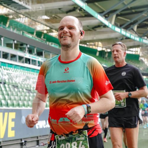 13.09.2026 - 21. swb-Marathon Bremen Michael Burmester http://msf.ph/oto/10426581 13.09.2026 13:25:14 Laufen im Stadion 137, 182, 213, 294, 505, 530, 543, 548, 645, 721, 723, 739, 743, 752, 815, 818, 966, 1273, 1283, 1410, 1443, 1459, 1463, 1471, 1487, 1491, 1504, 1515, 1561, 1744, 1828, 1830, 1944, 1953, 2058, 2059, 2095, 2211, 2252, 2267, 2271, 2298, 2308, 2312, 2323, 2354, 2382, 2384, 2465, 2483, 2497, 2503, 2506, 2554, 2571, 2591, 2644, 2752, 2762, 2776, 2833, 2878, 2896, 2981, 3005, 3062, 3097, 3142, 3172, 3211, 3259, 3288, 3289, 3298, 3306, 3312, 3329, 3381, 3390 meine-sportfotos.de