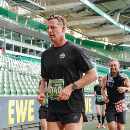 13.09.2026 - 21. swb-Marathon Bremen Michael Burmester http://msf.ph/oto/10426615 13.09.2026 13:25:15 Laufen im Stadion 137, 182, 213, 294, 505, 530, 543, 548, 645, 721, 723, 739, 743, 752, 815, 818, 966, 1273, 1283, 1410, 1443, 1459, 1463, 1471, 1487, 1491, 1504, 1515, 1530, 1561, 1744, 1828, 1830, 1944, 1953, 2058, 2059, 2095, 2211, 2252, 2267, 2271, 2298, 2308, 2312, 2323, 2354, 2382, 2384, 2465, 2483, 2497, 2503, 2506, 2554, 2571, 2591, 2644, 2752, 2762, 2776, 2833, 2878, 2896, 2981, 3005, 3062, 3097, 3142, 3172, 3211, 3259, 3289, 3298, 3306, 3312, 3329, 3381, 3390 meine-sportfotos.de