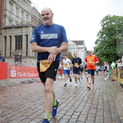 13.09.2026 - Kiel Lauf Yannick Fuchs http://msf.ph/oto/10426621 13.09.2026 11:04:49 Ziel 711, 1056, 1228, 1289, 1431, 1861, 2804, 4211, 5963, 6443, 6752, 8697, 9815, 10016, 10217, 10484, 10593, 11906, 11948, 12406, 12438, 12472, 460, 567, 1204, 1316, 1554, 2298, 2654, 2662, 2750, 2758, 3140, 3141, 3195, 3336, 3961, 3963, 4155, 4200, 4758, 4759, 4870, 5806, 6010, 6092, 6310, 6962, 6963, 7157, 7451, 7686, 8835, 8950, 8951, 8956, 9067, 9667, 9806, 9815, 9818, 9980, 9987, 11050, 11856, 12179, 12252, 12826, 1186, 2093, 2142, 2308, 4262, 4391, 5002, 3963 meine-sportfotos.de