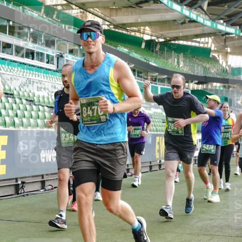 13.09.2026 - 21. swb-Marathon Bremen Michael Burmester http://msf.ph/oto/10426669 13.09.2026 13:25:17 Laufen im Stadion 137, 182, 213, 294, 505, 530, 543, 548, 645, 721, 723, 739, 743, 752, 815, 818, 966, 1273, 1283, 1410, 1443, 1459, 1463, 1471, 1487, 1491, 1504, 1515, 1530, 1561, 1618, 1744, 1828, 1830, 1944, 1953, 2058, 2059, 2095, 2211, 2252, 2267, 2271, 2298, 2308, 2312, 2323, 2354, 2382, 2384, 2465, 2483, 2497, 2503, 2506, 2554, 2571, 2591, 2644, 2675, 2752, 2762, 2776, 2833, 2878, 2896, 2981, 3005, 3062, 3097, 3142, 3172, 3211, 3259, 3298, 3306, 3312, 3329, 3381, 3390 meine-sportfotos.de