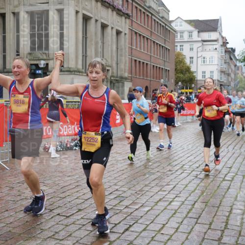 13.09.2026 - Kiel Lauf Yannick Fuchs http://msf.ph/oto/10426788 13.09.2026 11:05:12 Ziel 1186, 2142, 2308, 3159, 4262, 5002, 5021, 7860, 8124, 9605, 10003, 11094, 711, 1056, 1228, 1289, 1431, 1861, 2093, 2804, 4211, 4391, 5021, 5963, 6393, 6443, 6752, 8149, 8697, 9330, 9647, 9815, 9818, 10016, 10138, 10217, 10484, 10593, 10679, 11906, 11948, 12252, 12406, 12438, 12472, 1476, 1491, 2070, 2365, 3122, 3284, 3421, 5909, 6447, 7386, 7716, 7899, 8334, 8949, 10133, 11160, 11341, 4200, 4758, 4759, 8697, 8950, 8951, 9667, 12826 meine-sportfotos.de