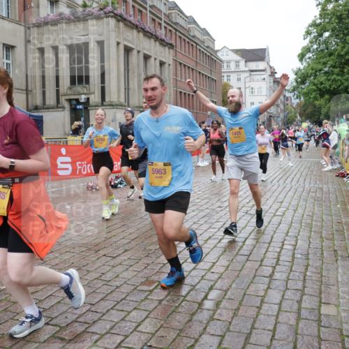 13.09.2026 - Kiel Lauf Yannick Fuchs http://msf.ph/oto/10426843 13.09.2026 11:05:18 Ziel 1186, 1476, 2070, 3122, 3159, 3284, 5002, 6447, 7386, 7716, 7860, 8124, 8949, 10133, 11094, 11341, 1056, 1186, 1228, 1289, 1431, 1861, 2093, 2142, 2308, 2804, 4211, 4262, 4391, 5002, 5021, 5963, 6393, 6443, 6752, 8149, 9330, 9605, 9647, 10003, 10138, 10217, 10484, 10593, 10679, 11906, 11948, 12406, 12438, 12472, 1491, 2365, 3352, 3421, 4979, 5888, 5909, 5954, 6162, 7899, 8334, 9480, 9589, 9747, 10599, 11160, 11618, 711, 1228, 1289, 1431, 5963, 6752, 8697, 8950, 8951 meine-sportfotos.de