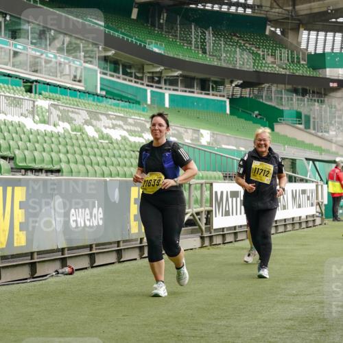13.09.2026 - 21. swb-Marathon Bremen Michael Burmester http://msf.ph/oto/10426853 13.09.2026 10:50:08 Laufen im Stadion 10413, 10573, 10627, 10667, 10710, 10754, 11031, 11254, 11266, 11541, 11712, 11780, 11851, 11942, 11980, 12440, 10161, 10349, 10472, 10535, 10651, 10895, 10933, 10970, 11050, 11181, 11244, 11296, 11309, 11367, 11457, 11529, 11530, 11546, 11573, 11574, 11579, 11639, 11675, 11709, 11760, 11821, 12157, 12177, 12178 meine-sportfotos.de