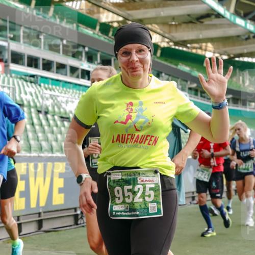 13.09.2026 - 21. swb-Marathon Bremen Michael Burmester http://msf.ph/oto/10426857 13.09.2026 13:25:23 Laufen im Stadion 213, 294, 505, 530, 543, 548, 645, 723, 739, 752, 815, 818, 966, 1273, 1283, 1410, 1443, 1459, 1463, 1471, 1487, 1491, 1504, 1515, 1530, 1561, 1618, 1744, 1828, 1830, 1944, 1953, 2058, 2059, 2095, 2211, 2252, 2267, 2271, 2298, 2308, 2312, 2323, 2354, 2382, 2384, 2465, 2483, 2497, 2506, 2554, 2571, 2591, 2644, 2656, 2675, 2752, 2762, 2776, 2833, 2878, 2896, 2970, 2981, 3005, 3062, 3097, 3142, 3172, 3211, 3259, 3298, 3306, 3312, 3329, 3381, 3390, 3433 meine-sportfotos.de