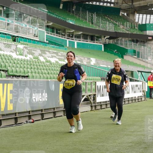13.09.2026 - 21. swb-Marathon Bremen Michael Burmester http://msf.ph/oto/10426861 13.09.2026 10:50:09 Laufen im Stadion 10413, 10573, 10627, 10667, 10710, 10754, 11031, 11254, 11266, 11541, 11712, 11780, 11851, 11942, 11980, 12440, 10161, 10349, 10472, 10535, 10651, 10895, 10933, 10970, 11050, 11181, 11244, 11296, 11309, 11367, 11457, 11529, 11530, 11546, 11573, 11574, 11579, 11639, 11675, 11709, 11760, 11821, 12157, 12177, 12178 meine-sportfotos.de