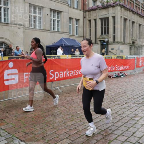 13.09.2026 - Kiel Lauf Yannick Fuchs http://msf.ph/oto/10426870 13.09.2026 11:05:21 Ziel 1476, 2070, 3122, 3159, 3284, 6447, 7386, 7716, 7860, 8124, 8949, 10133, 11094, 11160, 11341, 1056, 1186, 1861, 2093, 2142, 2308, 2804, 4211, 4262, 4391, 5002, 5021, 6393, 6443, 8149, 9330, 9605, 9647, 10003, 10138, 10217, 10484, 10679, 11906, 11948, 12406, 12472, 1491, 2365, 3352, 3421, 4979, 5888, 5909, 5954, 6162, 7899, 8334, 9480, 9589, 9747, 10599, 11618, 12012, 711, 1228, 1289, 1431, 5963, 6443, 6752, 8697 meine-sportfotos.de