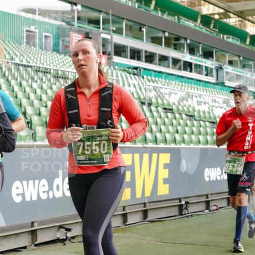 13.09.2026 - 21. swb-Marathon Bremen Michael Burmester http://msf.ph/oto/10426880 13.09.2026 13:25:24 Laufen im Stadion 213, 294, 505, 530, 543, 548, 645, 723, 739, 752, 815, 818, 966, 1273, 1283, 1410, 1443, 1459, 1463, 1471, 1487, 1491, 1504, 1515, 1530, 1561, 1618, 1744, 1828, 1830, 1944, 1953, 2058, 2059, 2095, 2211, 2252, 2267, 2271, 2298, 2308, 2312, 2323, 2354, 2382, 2384, 2465, 2483, 2497, 2506, 2554, 2558, 2571, 2591, 2644, 2656, 2675, 2752, 2762, 2776, 2833, 2878, 2896, 2970, 2981, 3005, 3062, 3097, 3142, 3172, 3211, 3259, 3298, 3306, 3312, 3329, 3381, 3390, 3433 meine-sportfotos.de