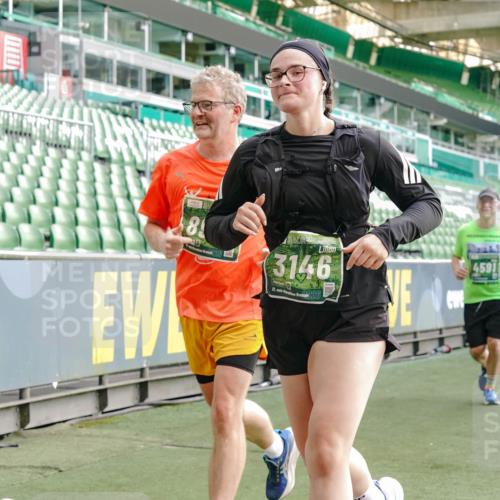 13.09.2026 - 21. swb-Marathon Bremen Michael Burmester http://msf.ph/oto/10427078 13.09.2026 13:25:31 Laufen im Stadion 202, 213, 294, 505, 530, 543, 548, 645, 723, 739, 752, 815, 818, 966, 1283, 1410, 1443, 1459, 1463, 1471, 1487, 1491, 1504, 1515, 1530, 1561, 1618, 1744, 1828, 1830, 1944, 1953, 2058, 2059, 2095, 2211, 2267, 2271, 2298, 2308, 2312, 2323, 2354, 2382, 2384, 2483, 2497, 2506, 2508, 2554, 2558, 2571, 2591, 2644, 2656, 2675, 2752, 2762, 2776, 2833, 2878, 2896, 2970, 2981, 3005, 3047, 3062, 3097, 3142, 3172, 3211, 3259, 3298, 3306, 3312, 3329, 3359, 3381, 3390, 3433 meine-sportfotos.de