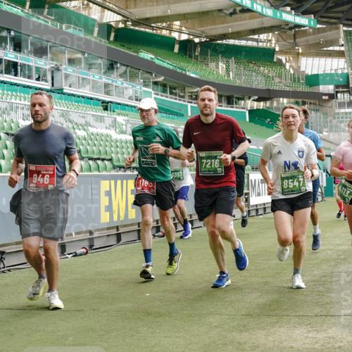 13.09.2026 - 21. swb-Marathon Bremen Michael Burmester http://msf.ph/oto/10427092 13.09.2026 13:02:23 Laufen im Stadion 150, 282, 318, 440, 531, 722, 930, 936, 946, 1006, 1014, 1067, 1163, 1250, 1436, 1448, 1460, 1582, 1611, 1896, 2033, 2047, 2062, 2276, 2292, 2345, 2364, 2370, 2378, 2421, 2491, 2513, 2561, 2627, 2638, 2666, 2668, 2779, 2900, 2987, 3013, 3044, 3114, 3163, 3164, 3187, 3248, 3258, 3294, 3334, 3372, 3374, 3375, 3392, 3460, 3496, 3526, 3527, 3576, 3585, 3603, 3667, 3721, 3806, 3852, 3893, 3938, 3970, 3983, 4000, 4077, 4133, 4506, 4558 meine-sportfotos.de
