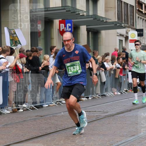 13.09.2026 - 21. swb-Marathon Bremen Strokosch-Dieckow http://msf.ph/oto/10427111 13.09.2026 13:06:58 Ziel 1540, 1863, 2706, 3043, 3118, 4743, 4808, 6053, 7636, 7876, 8060, 8098, 8980, 9927, 508, 521, 749, 788, 1009, 3127, 3794, 3910, 3973, 4574, 5238, 6784, 6951, 8580, 8888, 9708 meine-sportfotos.de