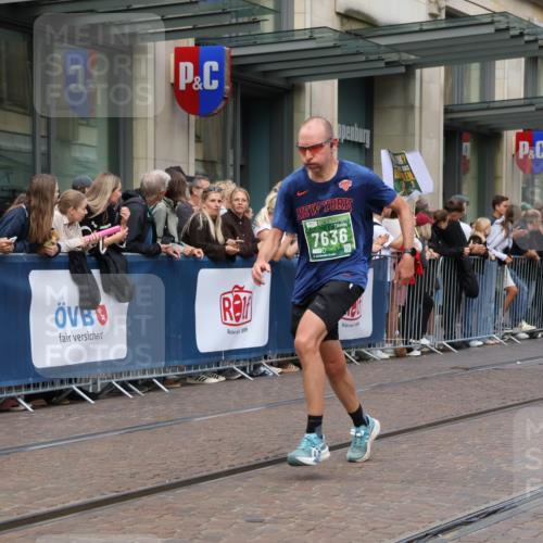 13.09.2026 - 21. swb-Marathon Bremen Strokosch-Dieckow http://msf.ph/oto/10427129 13.09.2026 13:06:59 Ziel 1540, 1863, 2706, 3043, 3118, 4743, 4808, 6053, 7636, 7876, 8060, 8098, 8980, 9927, 521, 749, 788, 1009, 3127, 3794, 3910, 3973, 4574, 5238, 6784, 6951, 8580, 8888, 9708 meine-sportfotos.de