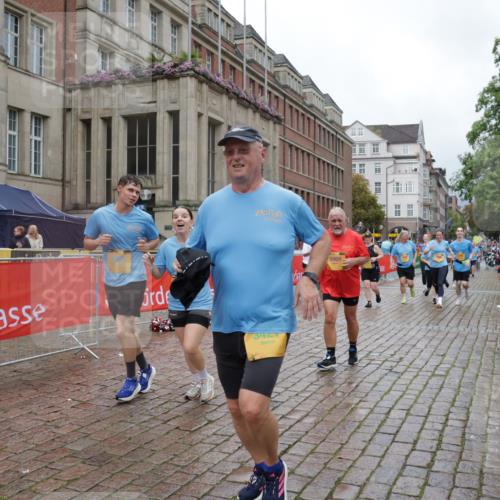 13.09.2026 - Kiel Lauf Yannick Fuchs http://msf.ph/oto/10427159 13.09.2026 11:06:02 Ziel 799, 1111, 1359, 2781, 2782, 3475, 3618, 4392, 4980, 5187, 5229, 5756, 6307, 6823, 7045, 7452, 7942, 8295, 8452, 9016, 9757, 10830, 11218, 11372, 12048, 12133, 12356, 12646, 12647, 1491, 2365, 2959, 3352, 3421, 4058, 4148, 4153, 4764, 4979, 5526, 5888, 5909, 5925, 5954, 6162, 6668, 7899, 8323, 8334, 8498, 8879, 9279, 9480, 9589, 9747, 10386, 10557, 10599, 11049, 11618, 12012, 12233, 12649, 458, 631, 710, 824, 2179, 3201, 3966, 4095, 8163, 8400, 9781 meine-sportfotos.de