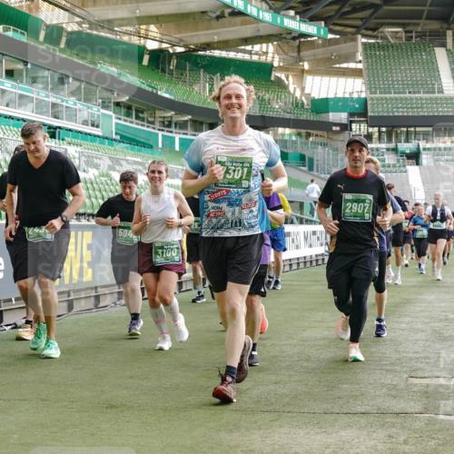 13.09.2026 - 21. swb-Marathon Bremen Michael Burmester http://msf.ph/oto/10427171 13.09.2026 13:25:34 Laufen im Stadion 202, 213, 294, 505, 530, 543, 548, 645, 723, 739, 752, 815, 818, 966, 1283, 1410, 1443, 1459, 1463, 1471, 1473, 1487, 1491, 1504, 1515, 1530, 1561, 1618, 1744, 1828, 1830, 1953, 2058, 2059, 2095, 2211, 2267, 2271, 2298, 2308, 2312, 2323, 2354, 2382, 2384, 2483, 2497, 2506, 2508, 2554, 2558, 2571, 2591, 2592, 2644, 2656, 2675, 2752, 2762, 2776, 2833, 2878, 2896, 2970, 2981, 3005, 3047, 3062, 3097, 3142, 3172, 3211, 3259, 3298, 3306, 3329, 3359, 3381, 3390, 3433 meine-sportfotos.de