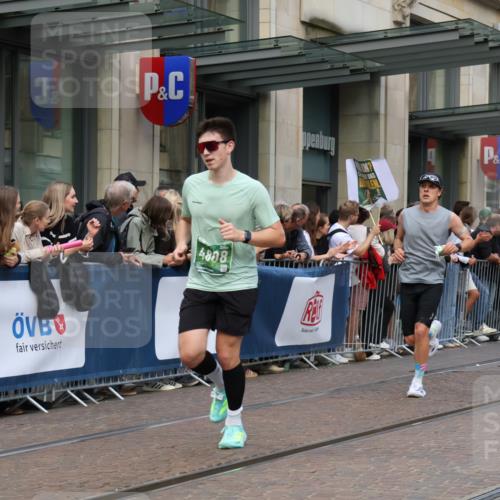 13.09.2026 - 21. swb-Marathon Bremen Strokosch-Dieckow http://msf.ph/oto/10427174 13.09.2026 13:07:02 Ziel 1540, 1863, 2706, 3043, 3118, 4743, 4808, 6053, 7636, 7876, 8060, 8098, 8467, 8980, 9927, 521, 749, 1009, 3127, 3794, 3973, 4574, 5238, 6784, 6951, 8580, 8888, 9708 meine-sportfotos.de