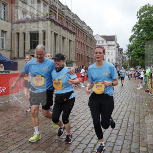 13.09.2026 - Kiel Lauf Yannick Fuchs http://msf.ph/oto/10427222 13.09.2026 11:06:07 Ziel 799, 1111, 1359, 2781, 2782, 3618, 4392, 4980, 5187, 5229, 6307, 7045, 7452, 7942, 8295, 8452, 9757, 10830, 11218, 11372, 12048, 12133, 12356, 12646, 12647, 2365, 2959, 3352, 3475, 4058, 4148, 4153, 4764, 4979, 5526, 5756, 5888, 5925, 5954, 6162, 6668, 6823, 7899, 8323, 8498, 8879, 9016, 9279, 9480, 9589, 9747, 9757, 10386, 10557, 10599, 11049, 11618, 12012, 12233, 12649, 458, 560, 631, 710, 824, 2179, 3201, 3966, 4095, 4614, 5141, 8163, 8400, 9781 meine-sportfotos.de