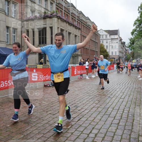 13.09.2026 - Kiel Lauf Yannick Fuchs http://msf.ph/oto/10427249 13.09.2026 11:06:10 Ziel 799, 824, 1111, 1359, 2781, 2782, 3618, 4980, 5229, 7045, 7452, 7942, 8163, 8295, 8400, 8452, 9781, 10830, 11028, 11029, 11372, 12048, 12686, 1359, 2959, 3475, 4058, 4148, 4153, 4392, 4764, 4979, 4980, 5187, 5526, 5756, 5925, 6162, 6307, 6668, 6823, 7942, 8295, 8323, 8452, 8498, 8879, 9016, 9279, 9757, 10386, 10557, 10599, 10830, 11049, 11218, 11618, 12012, 12133, 12233, 12356, 12646, 12647, 12649, 458, 560, 631, 710, 2179, 3201, 3966, 4095, 4614, 5141 meine-sportfotos.de
