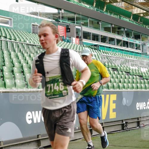 13.09.2026 - 21. swb-Marathon Bremen Michael Burmester http://msf.ph/oto/10427360 13.09.2026 13:25:41 Laufen im Stadion 202, 213, 294, 505, 530, 543, 548, 645, 723, 752, 815, 818, 966, 1283, 1410, 1443, 1459, 1463, 1473, 1487, 1491, 1504, 1515, 1530, 1561, 1618, 1744, 1828, 1830, 1953, 2058, 2059, 2095, 2211, 2267, 2271, 2298, 2308, 2312, 2323, 2354, 2382, 2384, 2483, 2497, 2506, 2508, 2554, 2558, 2576, 2591, 2592, 2644, 2656, 2675, 2752, 2762, 2817, 2833, 2878, 2896, 2970, 2981, 3005, 3047, 3062, 3097, 3142, 3172, 3211, 3259, 3298, 3306, 3329, 3359, 3381, 3390, 3433, 3629 meine-sportfotos.de