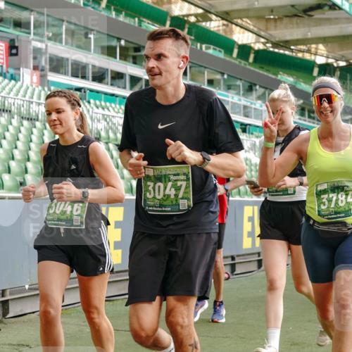13.09.2026 - 21. swb-Marathon Bremen Michael Burmester http://msf.ph/oto/10427396 13.09.2026 13:25:43 Laufen im Stadion 202, 213, 294, 505, 530, 543, 548, 645, 723, 815, 818, 966, 1283, 1410, 1443, 1459, 1463, 1473, 1487, 1491, 1504, 1515, 1530, 1561, 1618, 1744, 1828, 1830, 1953, 2058, 2059, 2095, 2211, 2267, 2271, 2298, 2308, 2312, 2323, 2354, 2382, 2384, 2497, 2506, 2508, 2554, 2558, 2576, 2591, 2592, 2644, 2656, 2675, 2752, 2762, 2817, 2833, 2878, 2896, 2970, 2981, 3005, 3047, 3062, 3097, 3142, 3172, 3211, 3259, 3298, 3306, 3329, 3359, 3381, 3390, 3433, 3629 meine-sportfotos.de