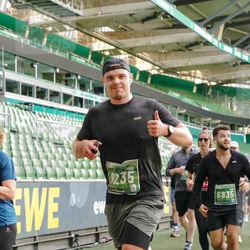 13.09.2026 - 21. swb-Marathon Bremen Michael Burmester http://msf.ph/oto/10427472 13.09.2026 13:25:46 Laufen im Stadion 202, 213, 294, 505, 530, 543, 645, 723, 815, 818, 966, 1077, 1283, 1410, 1443, 1459, 1463, 1473, 1487, 1491, 1504, 1515, 1530, 1561, 1618, 1744, 1828, 1830, 1953, 2058, 2059, 2095, 2211, 2267, 2271, 2298, 2308, 2312, 2323, 2354, 2382, 2384, 2497, 2506, 2508, 2554, 2558, 2576, 2591, 2592, 2644, 2656, 2675, 2752, 2762, 2817, 2833, 2878, 2896, 2965, 2970, 2981, 3005, 3047, 3062, 3097, 3142, 3172, 3211, 3259, 3298, 3306, 3329, 3359, 3381, 3390, 3433, 3629 meine-sportfotos.de