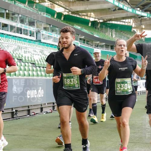 13.09.2026 - 21. swb-Marathon Bremen Michael Burmester http://msf.ph/oto/10427503 13.09.2026 13:25:46 Laufen im Stadion 202, 213, 294, 505, 530, 543, 645, 723, 815, 818, 966, 1077, 1283, 1410, 1443, 1459, 1463, 1473, 1487, 1491, 1504, 1515, 1530, 1561, 1618, 1744, 1828, 1830, 1953, 2058, 2059, 2095, 2211, 2267, 2271, 2298, 2308, 2312, 2323, 2354, 2382, 2384, 2497, 2506, 2508, 2554, 2558, 2576, 2591, 2592, 2644, 2656, 2675, 2752, 2762, 2817, 2833, 2878, 2896, 2965, 2970, 2981, 3005, 3047, 3062, 3097, 3142, 3172, 3211, 3259, 3298, 3306, 3329, 3359, 3381, 3390, 3433, 3629 meine-sportfotos.de