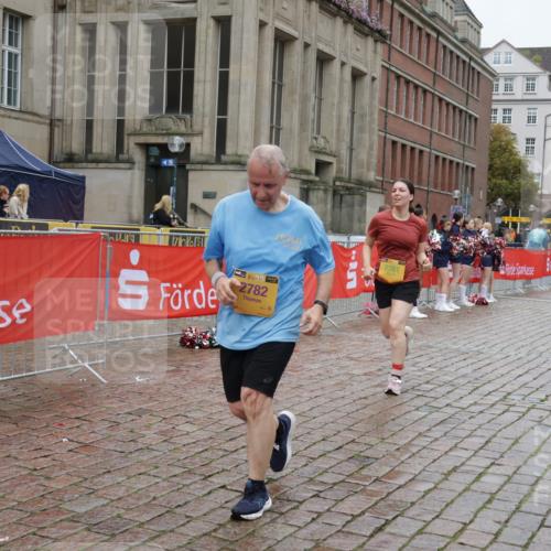 13.09.2026 - Kiel Lauf Yannick Fuchs http://msf.ph/oto/10427508 13.09.2026 11:06:39 Ziel 219, 805, 3712, 4312, 4421, 5565, 7008, 7664, 8704, 9022, 9830, 11559, 12188, 458, 560, 631, 710, 805, 824, 2179, 2781, 2782, 3201, 3966, 4095, 4614, 5141, 5403, 5435, 6124, 6125, 6754, 8163, 8299, 8400, 8429, 9182, 9781, 10143, 10329, 10497, 10537, 10545, 10841, 11028, 11029, 11900, 12195, 12686, 1894, 2041, 3213, 4683, 4945, 6931, 7145, 7329, 8029, 8822, 8911, 9218, 9467, 9729, 799, 2781, 2782, 7045, 7452, 12048 meine-sportfotos.de