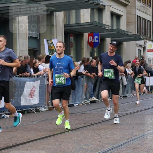 13.09.2026 - 21. swb-Marathon Bremen Strokosch-Dieckow http://msf.ph/oto/10427528 13.09.2026 13:07:23 Ziel 819, 969, 2135, 4732, 4852, 4990, 5570, 5976, 7558, 7803, 8060, 8467, 8611, 8737, 9035, 9356, 1540, 1863, 2706, 3043, 3118, 4743, 4808, 6053, 7636, 7876, 8060, 8098, 8980, 9927 meine-sportfotos.de