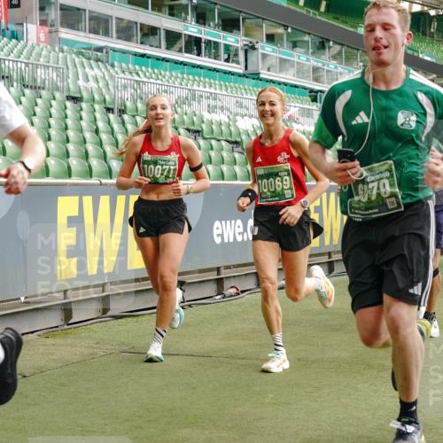 13.09.2026 - 21. swb-Marathon Bremen Michael Burmester http://msf.ph/oto/10427590 13.09.2026 13:02:37 Laufen im Stadion 150, 282, 531, 722, 762, 930, 936, 940, 946, 1006, 1014, 1067, 1163, 1250, 1436, 1448, 1460, 1582, 1611, 1896, 2033, 2047, 2062, 2276, 2292, 2345, 2364, 2378, 2421, 2491, 2513, 2638, 2666, 2668, 2779, 2900, 2987, 3013, 3044, 3114, 3135, 3163, 3164, 3187, 3248, 3258, 3294, 3334, 3360, 3372, 3374, 3375, 3392, 3460, 3496, 3526, 3527, 3576, 3585, 3603, 3667, 3721, 3806, 3846, 3852, 3893, 3938, 3970, 3983, 4000, 4077, 4133, 4506, 4558 meine-sportfotos.de