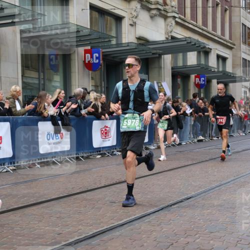 13.09.2026 - 21. swb-Marathon Bremen Strokosch-Dieckow http://msf.ph/oto/10427593 13.09.2026 13:07:25 Ziel 819, 969, 2135, 4732, 4852, 4990, 5570, 5976, 7558, 7803, 8467, 8611, 8737, 9035, 9356, 1540, 1863, 2706, 3043, 3118, 4743, 4808, 6053, 7636, 7876, 8060, 8098, 8467, 8980, 9927 meine-sportfotos.de