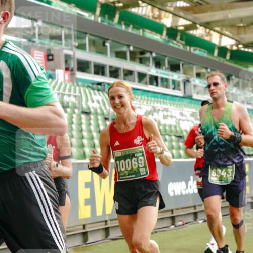 13.09.2026 - 21. swb-Marathon Bremen Michael Burmester http://msf.ph/oto/10427638 13.09.2026 13:02:38 Laufen im Stadion 150, 282, 531, 722, 762, 930, 936, 940, 946, 1006, 1014, 1067, 1163, 1250, 1436, 1448, 1460, 1582, 1611, 1896, 2033, 2047, 2062, 2276, 2292, 2345, 2364, 2378, 2421, 2491, 2513, 2638, 2666, 2668, 2779, 2900, 2934, 2987, 3013, 3044, 3114, 3135, 3163, 3164, 3187, 3248, 3258, 3294, 3334, 3360, 3372, 3374, 3375, 3392, 3460, 3496, 3526, 3527, 3576, 3585, 3597, 3603, 3667, 3721, 3806, 3846, 3852, 3893, 3938, 3970, 3983, 4000, 4077, 4133, 4506, 4558 meine-sportfotos.de