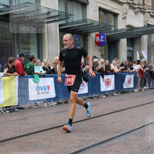 13.09.2026 - 21. swb-Marathon Bremen Strokosch-Dieckow http://msf.ph/oto/10427643 13.09.2026 13:07:27 Ziel 819, 969, 2135, 4732, 4852, 4990, 5570, 5976, 7558, 7803, 8611, 8737, 9035, 9356, 1540, 1863, 2706, 3043, 3118, 4743, 4808, 6053, 7636, 7876, 8060, 8098, 8467, 8980, 9927 meine-sportfotos.de
