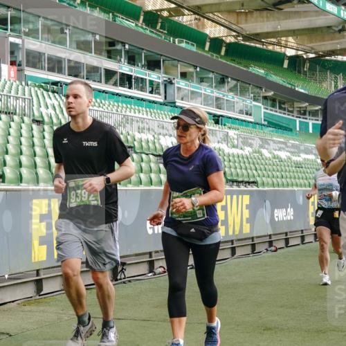 13.09.2026 - 21. swb-Marathon Bremen Michael Burmester http://msf.ph/oto/10427682 13.09.2026 13:25:53 Laufen im Stadion 202, 213, 294, 505, 530, 543, 645, 723, 815, 818, 833, 966, 1077, 1283, 1410, 1443, 1459, 1473, 1487, 1491, 1504, 1515, 1530, 1561, 1618, 1744, 1828, 1830, 1953, 2058, 2059, 2211, 2267, 2271, 2273, 2298, 2308, 2354, 2382, 2384, 2428, 2497, 2506, 2508, 2554, 2558, 2576, 2591, 2592, 2644, 2656, 2675, 2752, 2762, 2817, 2833, 2878, 2896, 2965, 2970, 2981, 3005, 3047, 3062, 3097, 3142, 3172, 3211, 3259, 3298, 3306, 3329, 3359, 3390, 3433, 3629 meine-sportfotos.de