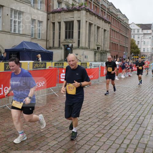 13.09.2026 - Kiel Lauf Yannick Fuchs http://msf.ph/oto/10427867 13.09.2026 11:07:23 Ziel 583, 733, 885, 1344, 1587, 2305, 4214, 5123, 5561, 5901, 6726, 9125, 10762, 10924, 11443, 12184, 12412, 102, 583, 1294, 1894, 2041, 2305, 3004, 3213, 3401, 4683, 4945, 5527, 6265, 6541, 6734, 6931, 7329, 7741, 8822, 8911, 9218, 9467, 9729, 10591, 10977, 11481, 356, 660, 1601, 1637, 2905, 2940, 4983, 5095, 5138, 5139, 5542, 5554, 5638, 6380, 6690, 6727, 7035, 7625, 9064, 9604, 10873, 11015, 12267, 12706, 3213, 6931, 7145, 8029, 8822 meine-sportfotos.de