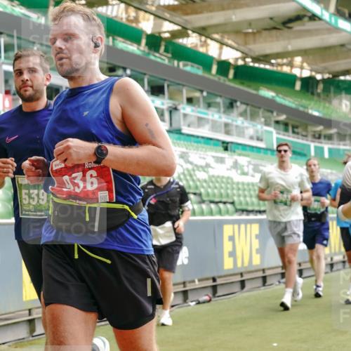 13.09.2026 - 21. swb-Marathon Bremen Michael Burmester http://msf.ph/oto/10427903 13.09.2026 13:02:44 Laufen im Stadion 150, 282, 531, 596, 722, 762, 930, 936, 940, 946, 1006, 1014, 1067, 1163, 1250, 1436, 1458, 1460, 1582, 1611, 1896, 2033, 2047, 2062, 2276, 2292, 2345, 2364, 2378, 2421, 2434, 2513, 2625, 2638, 2666, 2668, 2779, 2900, 2934, 2987, 3013, 3044, 3114, 3135, 3163, 3164, 3187, 3248, 3258, 3294, 3334, 3360, 3374, 3392, 3460, 3496, 3510, 3527, 3576, 3585, 3597, 3603, 3667, 3721, 3806, 3846, 3852, 3859, 3893, 3938, 3970, 3983, 4000, 4077, 4133, 4506, 4558 meine-sportfotos.de