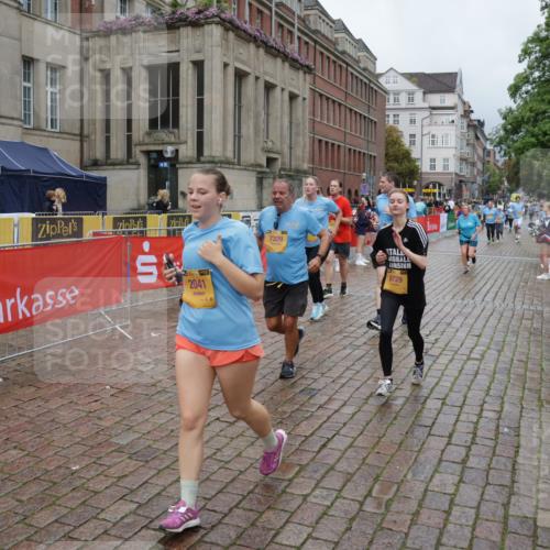 13.09.2026 - Kiel Lauf Yannick Fuchs http://msf.ph/oto/10427908 13.09.2026 11:07:28 Ziel 733, 885, 1344, 1587, 1601, 4214, 5123, 5561, 5901, 6380, 10924, 11443, 12184, 102, 583, 1294, 1894, 2041, 2305, 3004, 3401, 4683, 4945, 5527, 5561, 6265, 6541, 6726, 6734, 7329, 7741, 8911, 9125, 9218, 9729, 10591, 10762, 10977, 11481, 12412, 311, 356, 656, 660, 1136, 1637, 2905, 2940, 3986, 4983, 5095, 5138, 5139, 5542, 5554, 5638, 6086, 6690, 6727, 7035, 7625, 9064, 9604, 10244, 10873, 11015, 11407, 12013, 12267, 12706, 12730, 2041, 3213, 4683, 6931, 7145, 8029, 8822 meine-sportfotos.de