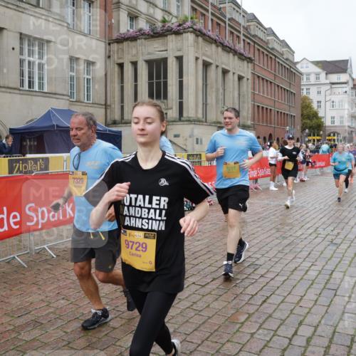 13.09.2026 - Kiel Lauf Yannick Fuchs http://msf.ph/oto/10427922 13.09.2026 11:07:29 Ziel 733, 885, 1344, 1587, 1601, 2905, 4214, 5123, 5138, 5542, 5901, 6380, 7625, 9064, 10924, 11443, 12184, 102, 583, 1294, 1894, 2305, 3004, 3401, 4683, 4945, 5527, 5561, 5901, 6265, 6541, 6726, 6734, 7329, 7741, 8911, 9125, 9218, 9729, 10591, 10762, 10977, 11481, 12412, 311, 356, 656, 660, 1136, 1637, 2940, 3986, 4983, 5095, 5139, 5554, 5638, 6086, 6690, 6727, 7035, 9604, 10244, 10873, 11015, 11407, 12013, 12267, 12706, 12730, 2041, 3213, 4683, 4945, 6931, 8029, 8822 meine-sportfotos.de