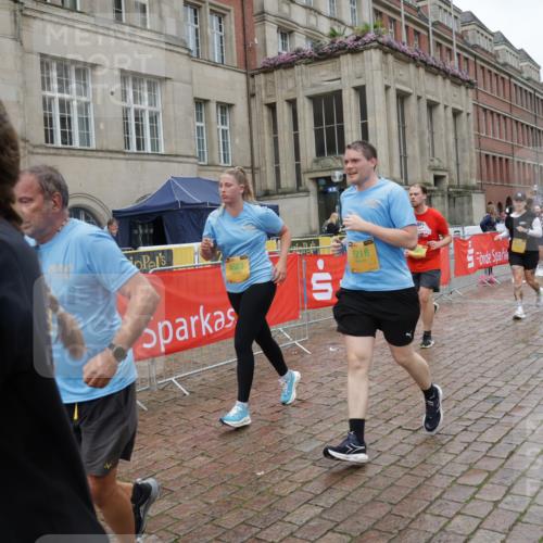 13.09.2026 - Kiel Lauf Yannick Fuchs http://msf.ph/oto/10427925 13.09.2026 11:07:29 Ziel 733, 885, 1344, 1587, 1601, 2905, 4214, 5123, 5138, 5542, 5901, 6380, 7625, 9064, 10924, 11443, 12184, 102, 583, 1294, 1894, 2305, 3004, 3401, 4683, 4945, 5527, 5561, 5901, 6265, 6541, 6726, 6734, 7329, 7741, 8911, 9125, 9218, 9729, 10591, 10762, 10977, 11481, 12412, 311, 356, 656, 660, 1136, 1637, 2940, 3986, 4983, 5095, 5139, 5554, 5638, 6086, 6690, 6727, 7035, 9604, 10244, 10873, 11015, 11407, 12013, 12267, 12706, 12730, 2041, 3213, 4683, 4945, 6931, 8029, 8822 meine-sportfotos.de