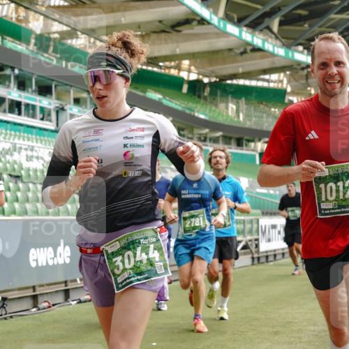 13.09.2026 - 21. swb-Marathon Bremen Michael Burmester http://msf.ph/oto/10427936 13.09.2026 13:02:45 Laufen im Stadion 150, 282, 531, 596, 722, 762, 930, 936, 940, 946, 1006, 1014, 1067, 1163, 1250, 1436, 1458, 1460, 1611, 1896, 2033, 2047, 2062, 2276, 2292, 2345, 2364, 2378, 2421, 2434, 2513, 2625, 2638, 2666, 2668, 2779, 2900, 2934, 2987, 3013, 3044, 3114, 3135, 3163, 3164, 3187, 3248, 3258, 3294, 3334, 3360, 3374, 3392, 3402, 3460, 3496, 3510, 3527, 3576, 3585, 3597, 3603, 3667, 3721, 3806, 3846, 3852, 3859, 3893, 3938, 3970, 3983, 4000, 4077, 4133, 4506, 4558 meine-sportfotos.de