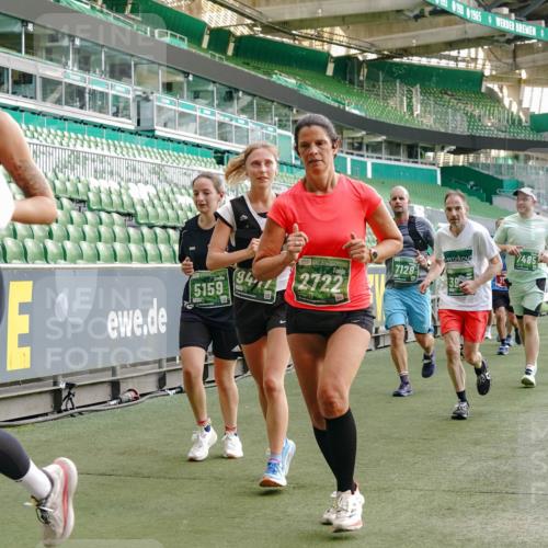 13.09.2026 - 21. swb-Marathon Bremen Michael Burmester http://msf.ph/oto/10427980 13.09.2026 13:26:04 Laufen im Stadion 202, 213, 294, 390, 505, 530, 543, 645, 815, 818, 833, 966, 1077, 1283, 1410, 1443, 1459, 1473, 1487, 1491, 1504, 1515, 1530, 1561, 1618, 1744, 1828, 1830, 1953, 2058, 2059, 2267, 2271, 2273, 2298, 2308, 2309, 2354, 2382, 2384, 2428, 2506, 2508, 2554, 2558, 2576, 2582, 2591, 2592, 2644, 2656, 2675, 2752, 2762, 2817, 2833, 2878, 2896, 2965, 2970, 2981, 3005, 3047, 3062, 3084, 3097, 3142, 3172, 3211, 3259, 3306, 3329, 3359, 3390, 3433, 3629 meine-sportfotos.de