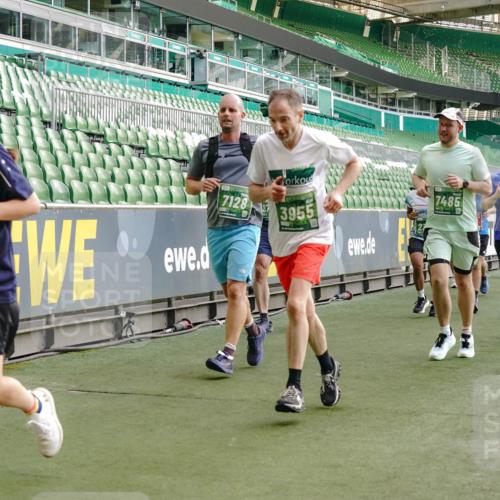 13.09.2026 - 21. swb-Marathon Bremen Michael Burmester http://msf.ph/oto/10428026 13.09.2026 13:26:06 Laufen im Stadion 202, 213, 294, 390, 505, 530, 543, 645, 815, 818, 833, 966, 1077, 1283, 1410, 1443, 1459, 1473, 1487, 1491, 1504, 1515, 1530, 1561, 1618, 1744, 1828, 1830, 1953, 2058, 2059, 2267, 2271, 2273, 2298, 2308, 2309, 2354, 2382, 2384, 2428, 2506, 2508, 2542, 2554, 2558, 2576, 2582, 2591, 2592, 2644, 2656, 2675, 2752, 2762, 2817, 2833, 2878, 2896, 2965, 2970, 2981, 3005, 3047, 3062, 3084, 3097, 3142, 3172, 3211, 3259, 3306, 3329, 3359, 3390, 3433, 3629 meine-sportfotos.de