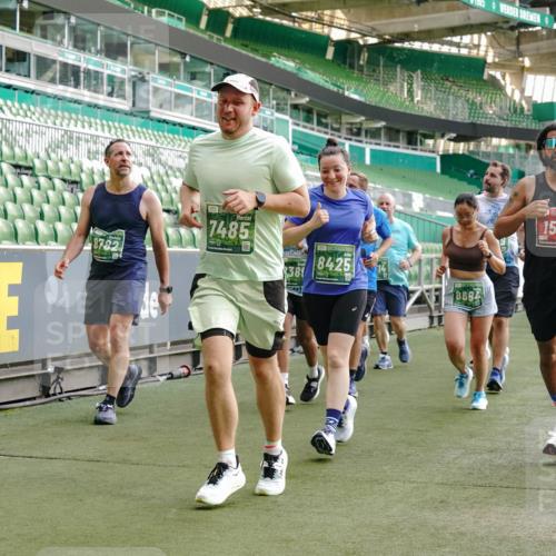 13.09.2026 - 21. swb-Marathon Bremen Michael Burmester http://msf.ph/oto/10428071 13.09.2026 13:26:07 Laufen im Stadion 202, 213, 294, 390, 505, 530, 543, 645, 815, 818, 833, 966, 1077, 1283, 1410, 1443, 1459, 1473, 1487, 1491, 1504, 1515, 1530, 1561, 1618, 1744, 1828, 1830, 1953, 2058, 2059, 2267, 2271, 2273, 2298, 2308, 2309, 2354, 2382, 2384, 2428, 2506, 2508, 2542, 2554, 2558, 2576, 2582, 2591, 2592, 2656, 2675, 2752, 2762, 2817, 2833, 2878, 2896, 2965, 2970, 2981, 3005, 3047, 3062, 3084, 3097, 3142, 3172, 3211, 3259, 3329, 3359, 3390, 3433, 3629 meine-sportfotos.de