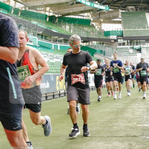 13.09.2026 - 21. swb-Marathon Bremen Michael Burmester http://msf.ph/oto/10428177 13.09.2026 13:02:49 Laufen im Stadion 150, 488, 531, 596, 722, 762, 930, 936, 940, 946, 1006, 1014, 1067, 1163, 1250, 1436, 1458, 1460, 1611, 1771, 1896, 2033, 2047, 2062, 2276, 2292, 2345, 2364, 2378, 2421, 2434, 2513, 2625, 2638, 2666, 2668, 2779, 2900, 2934, 2977, 2987, 3013, 3044, 3114, 3135, 3163, 3164, 3187, 3248, 3258, 3294, 3334, 3360, 3374, 3392, 3402, 3460, 3496, 3510, 3527, 3576, 3585, 3597, 3603, 3618, 3667, 3721, 3806, 3846, 3852, 3859, 3893, 3938, 3970, 3983, 4000, 4077, 4133, 4506, 4558 meine-sportfotos.de