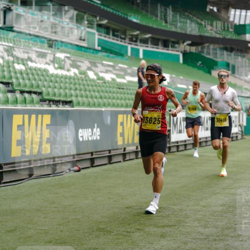 13.09.2026 - 21. swb-Marathon Bremen Michael Burmester http://msf.ph/oto/10428188 13.09.2026 10:19:31 Laufen im Stadion 10366, 10475, 11197, 11418, 11481, 11512, 11652, 12358, 12413, 12457, 13530, 13533, 13534, 13536, 13540, 13541, 13543, 13550, 13554, 13560, 13564, 13571, 13573, 13581, 13582, 13599, 13601, 13602, 13605, 13610, 13618, 13622, 13632, 13638, 13639, 13643, 10597, 12272, 13501, 13515, 13517, 13525, 13542, 13547, 13567, 13623, 13627, 13635 meine-sportfotos.de