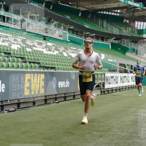 13.09.2026 - 21. swb-Marathon Bremen Michael Burmester http://msf.ph/oto/10428233 13.09.2026 10:19:33 Laufen im Stadion 10366, 10475, 10994, 11197, 11418, 11481, 11512, 11652, 12358, 12413, 12457, 13505, 13530, 13533, 13534, 13536, 13540, 13541, 13543, 13550, 13554, 13560, 13564, 13571, 13573, 13581, 13582, 13599, 13601, 13602, 13605, 13610, 13618, 13622, 13632, 13633, 13638, 13639, 13643, 10597, 12272, 13501, 13515, 13517, 13525, 13542, 13547, 13567, 13623, 13627, 13635 meine-sportfotos.de