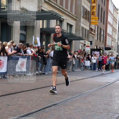 13.09.2026 - 21. swb-Marathon Bremen Strokosch-Dieckow http://msf.ph/oto/10428279 13.09.2026 13:08:12 Ziel 339, 678, 715, 1335, 1696, 3276, 4033, 4082, 4247, 4888, 5424, 6842, 7064, 7121, 8655, 9084, 9582, 2098, 2266, 2844, 3808, 5594, 6692, 13091, 13160 meine-sportfotos.de