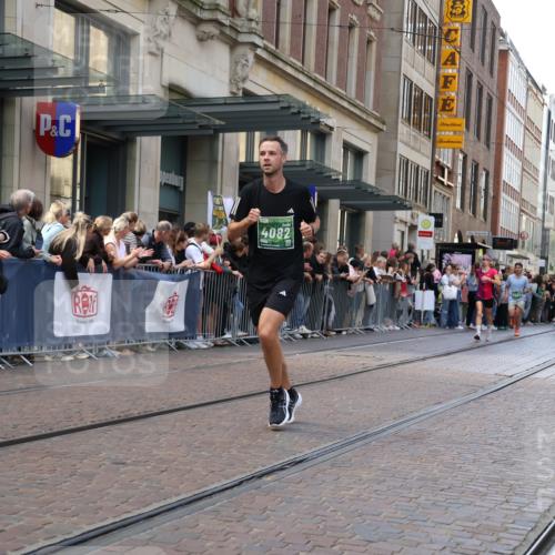 13.09.2026 - 21. swb-Marathon Bremen Strokosch-Dieckow http://msf.ph/oto/10428289 13.09.2026 13:08:13 Ziel 339, 678, 715, 1335, 1696, 3276, 4033, 4082, 4247, 4888, 5377, 5424, 6842, 7064, 7121, 8655, 9084, 9582, 2098, 2266, 2844, 3808, 4247, 5594, 6692, 13091, 13160 meine-sportfotos.de