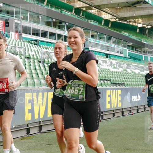 13.09.2026 - 21. swb-Marathon Bremen Michael Burmester http://msf.ph/oto/10428328 13.09.2026 13:26:19 Laufen im Stadion 186, 202, 213, 364, 390, 505, 530, 543, 645, 815, 818, 833, 966, 1077, 1283, 1410, 1443, 1459, 1473, 1487, 1504, 1530, 1561, 1618, 1700, 1744, 1828, 1830, 1953, 2058, 2059, 2271, 2273, 2298, 2308, 2309, 2354, 2382, 2384, 2388, 2404, 2428, 2506, 2508, 2542, 2558, 2576, 2582, 2591, 2592, 2656, 2675, 2748, 2752, 2762, 2817, 2833, 2878, 2896, 2965, 2970, 2981, 3005, 3047, 3050, 3062, 3084, 3097, 3142, 3172, 3211, 3259, 3329, 3359, 3390, 3433, 3540, 3629, 3756 meine-sportfotos.de
