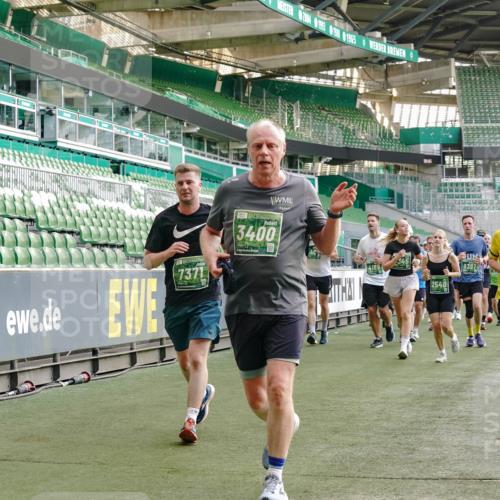 13.09.2026 - 21. swb-Marathon Bremen Michael Burmester http://msf.ph/oto/10428337 13.09.2026 13:26:20 Laufen im Stadion 186, 202, 213, 364, 390, 505, 530, 543, 645, 815, 818, 833, 966, 1077, 1283, 1410, 1443, 1459, 1473, 1487, 1504, 1530, 1561, 1618, 1700, 1744, 1828, 1830, 1953, 2058, 2059, 2271, 2273, 2298, 2308, 2309, 2354, 2382, 2384, 2388, 2404, 2428, 2506, 2508, 2542, 2558, 2576, 2582, 2591, 2592, 2656, 2675, 2748, 2752, 2762, 2817, 2833, 2878, 2896, 2965, 2970, 2981, 3005, 3047, 3050, 3062, 3084, 3097, 3142, 3172, 3211, 3259, 3329, 3359, 3390, 3433, 3540, 3629, 3756 meine-sportfotos.de