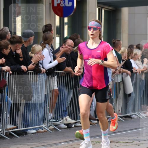 13.09.2026 - 21. swb-Marathon Bremen Strokosch-Dieckow http://msf.ph/oto/10428341 13.09.2026 13:08:16 Ziel 339, 678, 715, 1335, 1696, 3276, 4033, 4082, 4888, 5377, 5424, 6842, 7064, 7121, 8555, 8655, 9084, 9411, 9582, 9702, 2098, 2266, 2844, 3808, 4247, 5594, 6692, 9582, 13091, 13160 meine-sportfotos.de